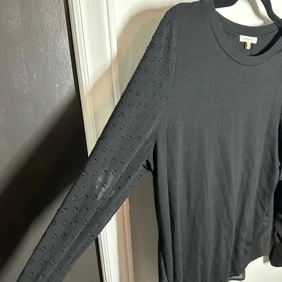 Skies are Blue Women's Black Swiss Dot Back Button Up Blouse Size Medium - Picture 2 of 9